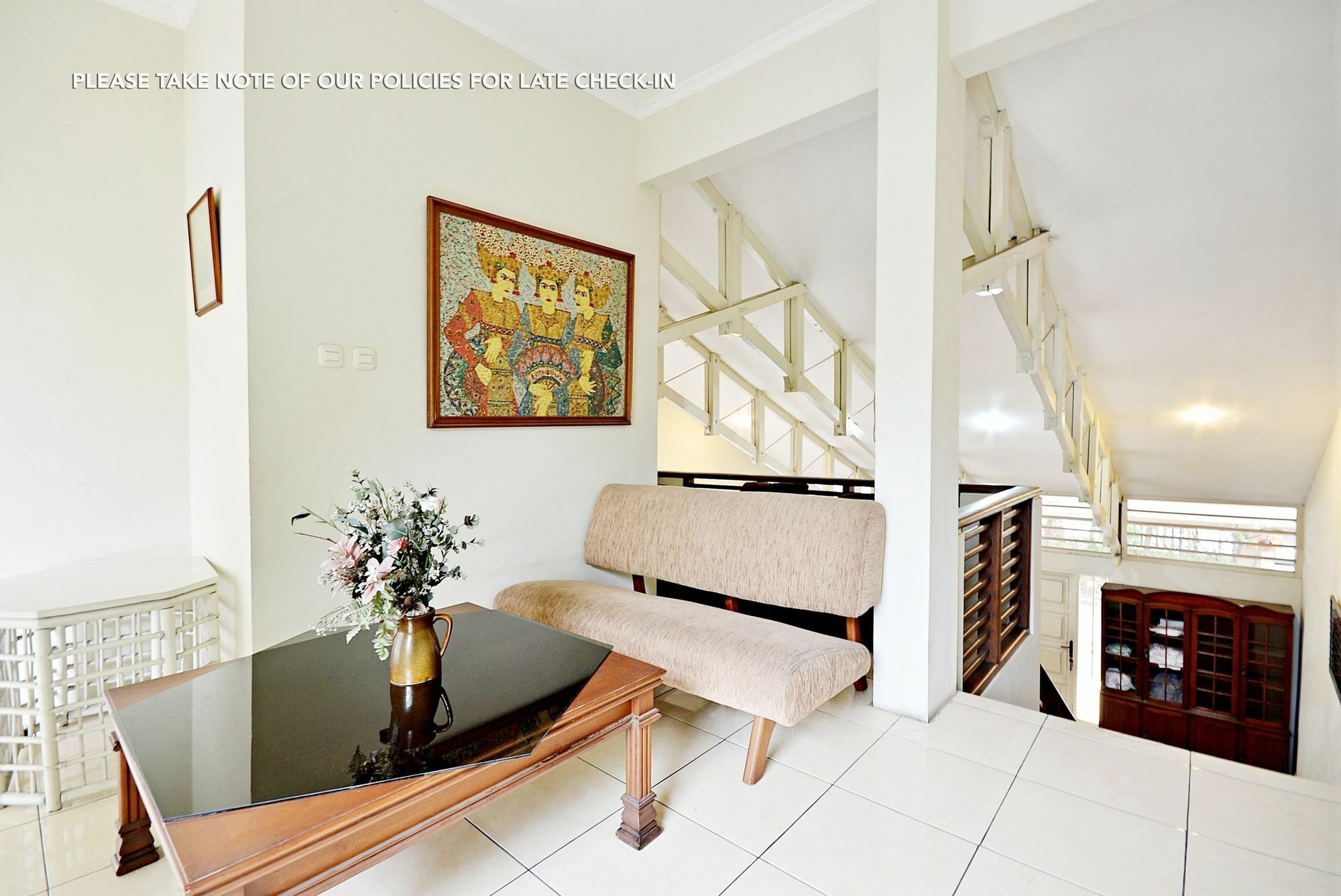 Zen Rooms Mampang Prapatan Джакарта Экстерьер фото